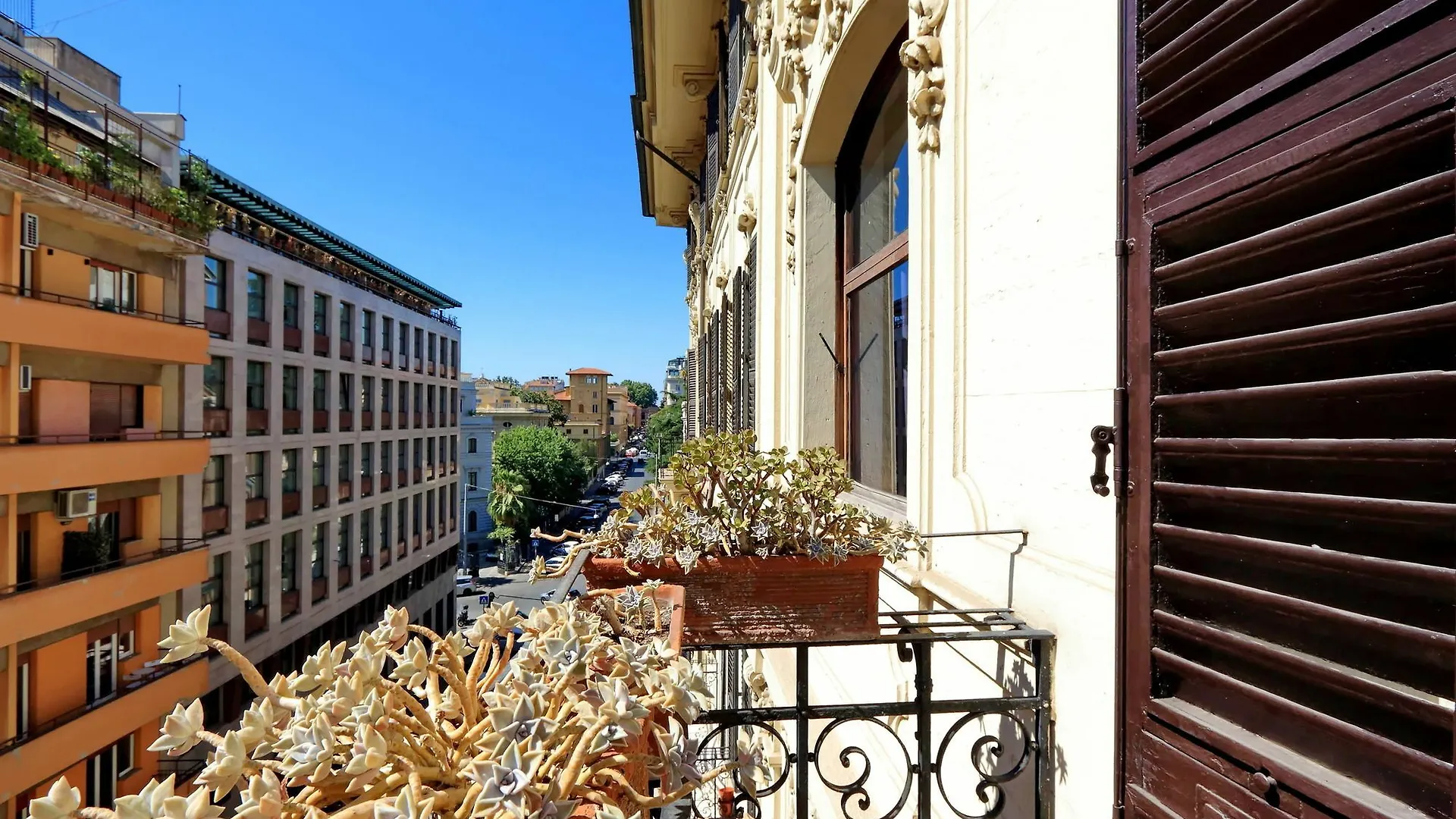 Amazing Suite Via Veneto Rome 0*,  Italy