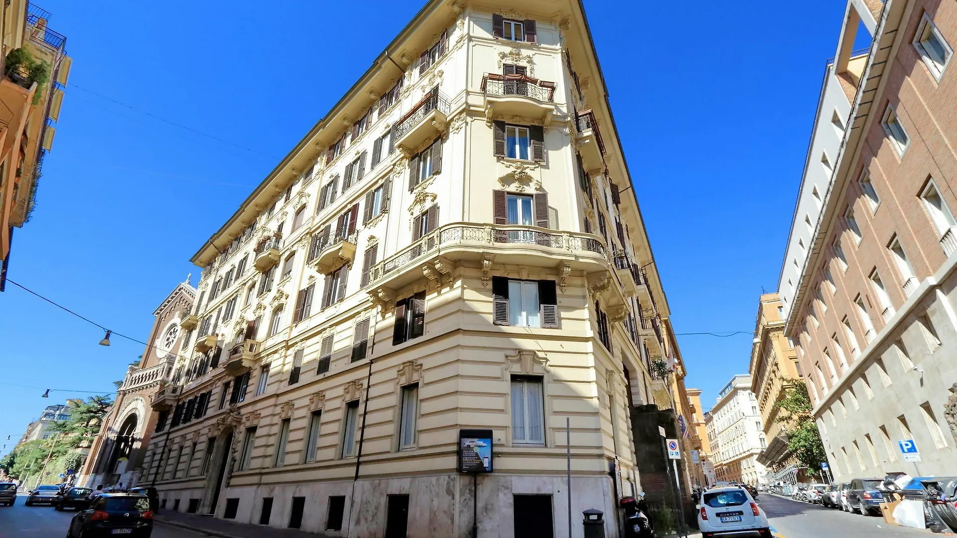 Amazing Suite Via Veneto Rome Apartment
